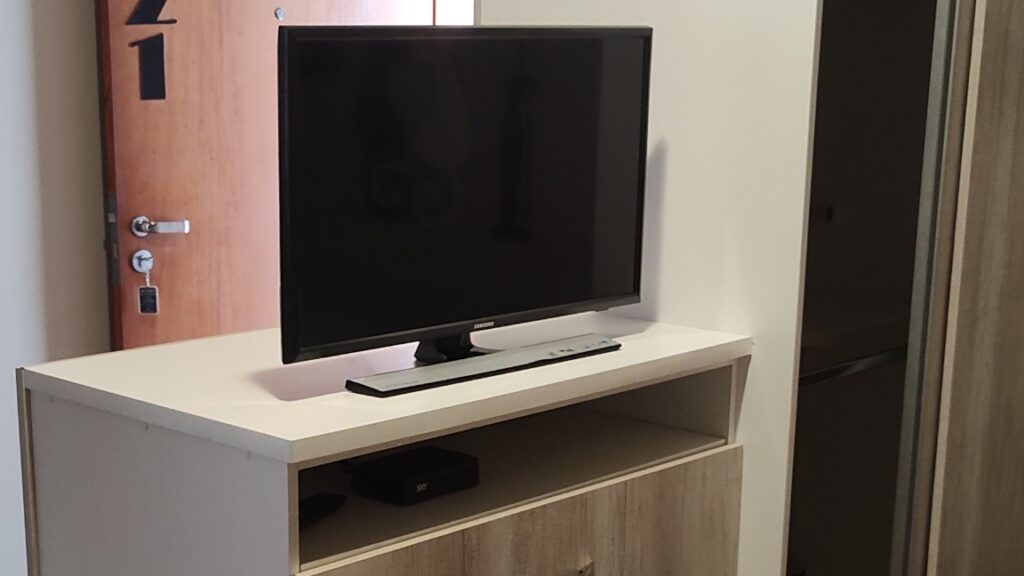 Tv1S